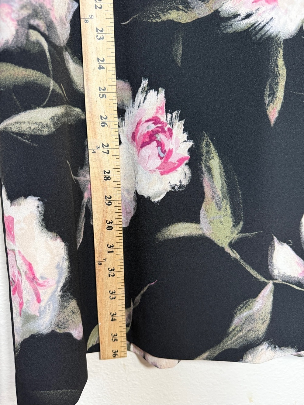 White House Black Market Floral Dress 14P Black Shift V-Neck Bell Sleeve Petite - Picture 9 of 11